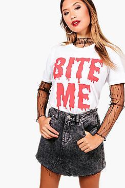 Boohoo Ella Bite Me Halloween T-shirt