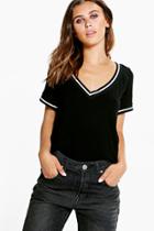 Boohoo Petite Carey Rib Detail V Neck Tee Black