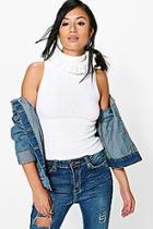 Boohoo Karina Knitted Top With Frill Collar