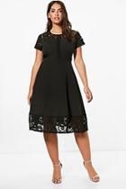 Boohoo Plus Lucie Lace Panelled Cap Sleeve Skater Dress
