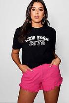 Boohoo Plus Rosie New York 1975 T Shirt