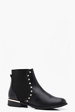 Boohoo Evie Stud Trim Chelsea Boot