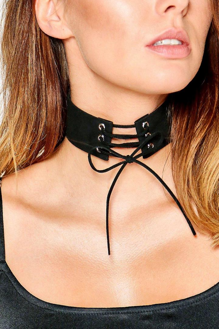 Boohoo Suedette Lace Up Detail Choker Black
