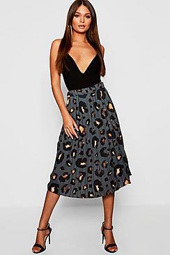 Boohoo Pleated Leopard Print Midi Skirt