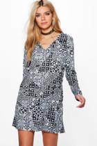 Boohoo Riana Mono Print Long Sleeve Shift Dress Black