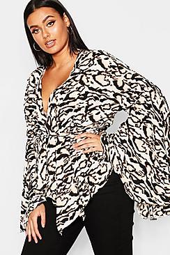 Boohoo Plus Extreme Sleeve Wrap Animal Top