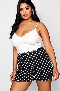 Boohoo Plus Alana Polka Dot Flippy Short