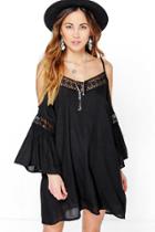 Boohoo Clover Crochet Insert Open Shoulder Dress Black