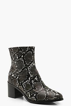 Boohoo Snake Low Block Chelsea Boots
