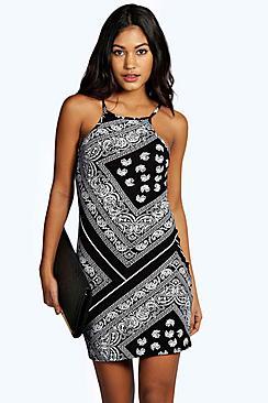 Boohoo Lauren Curved Hem Bodycon Dress