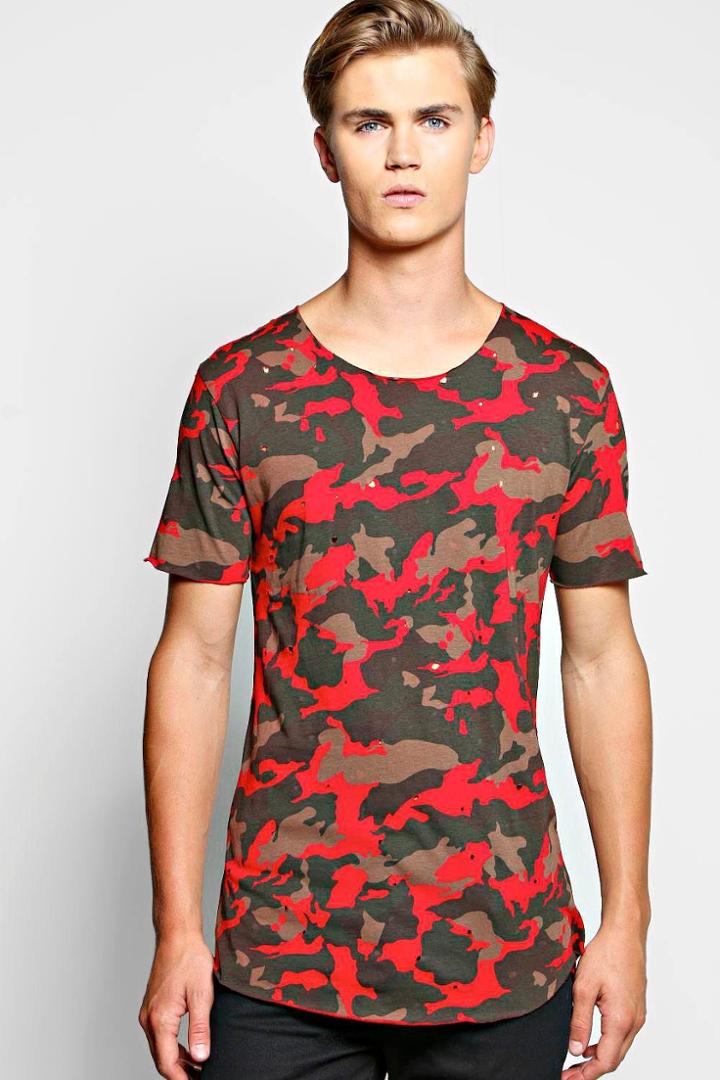 Boohoo Skater Camo T Shirt With Distressing Red