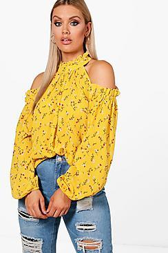 Boohoo Plus Bea Ruffle Cold Shoulder Floral Top