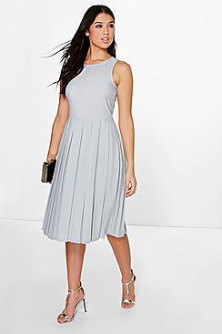 Boohoo Silvia Sleeveless Pleat Detail Midi Dress