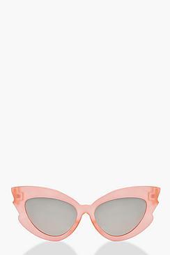 Boohoo Opaque Winged Oversized Cat Eye Sunglasses