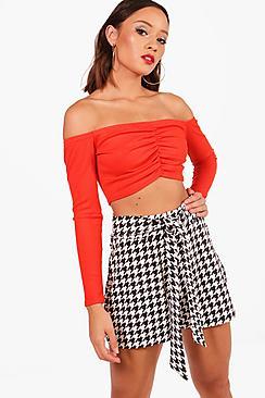 Boohoo Ebony Dogtooth Tie Belt Shorts