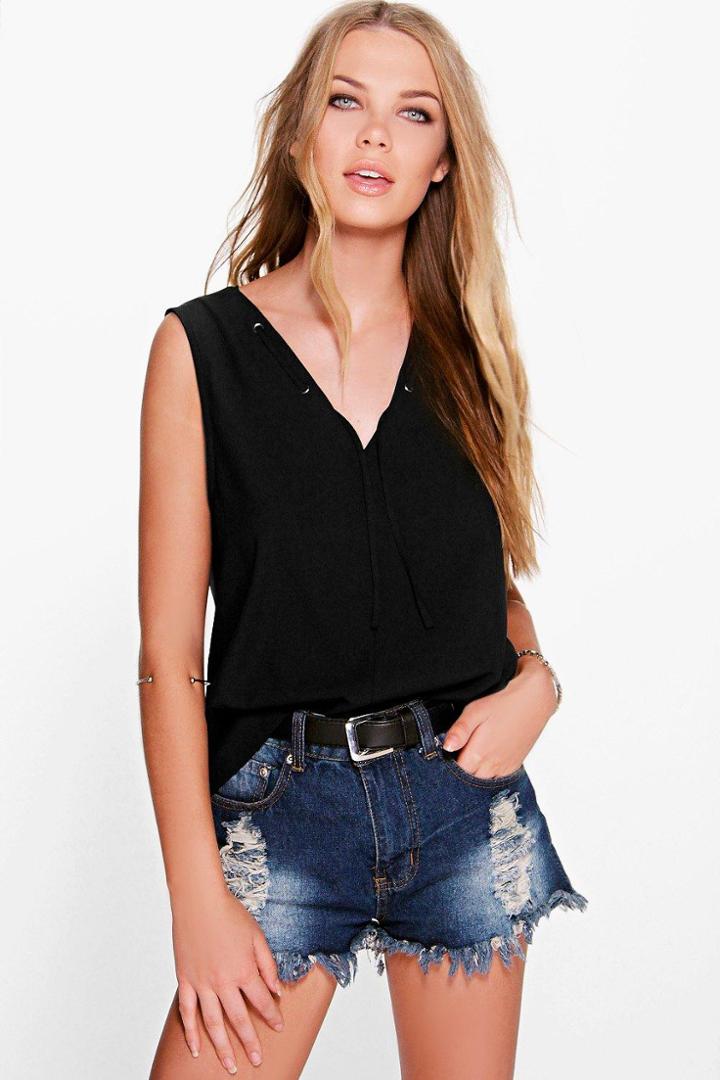 Boohoo Mia Lace Up Neck Detail V Neck Shell Black