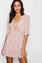 Boohoo Star Cut Out Tea Dress