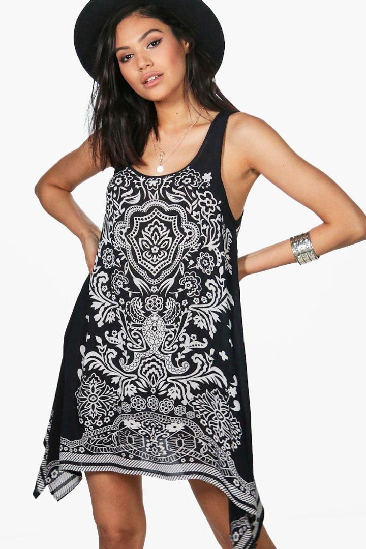 Boohoo Posey Placement Print Shift Dress Black