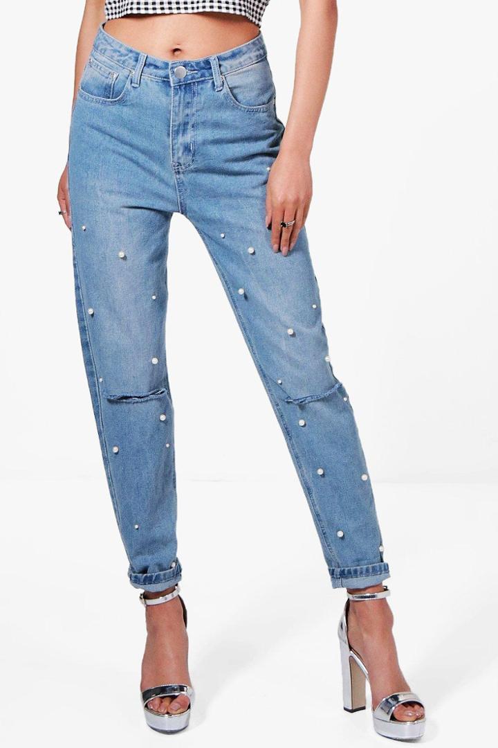 Boohoo Hannah Slim Fit Pearl Detail Mom Jeans Blue