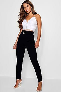 Boohoo Petite Amira Belted High Waisted Cigarette Short