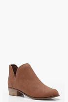 Boohoo Hannah Cut Out Pull On Ankle Boots