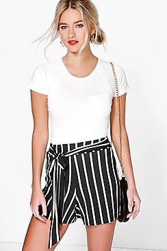 Boohoo Fiona Striped Tied Shorts