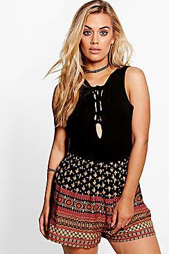 Boohoo Plus Lola Border Print Woven Short