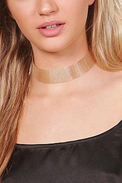 Boohoo Rose Metal Fishnet Mesh Choker
