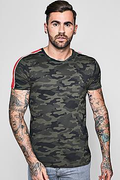 Boohoo Curved Hem Camo Tee With Pipe Contrast Panel