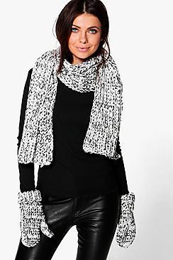 Boohoo Laila Mixed Knit Scarf & Mitten Set