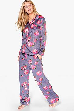 Boohoo Zoe Rose Print Fleece Pj Shirt And Trouser Set