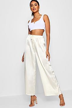 Boohoo Sophie Satin Wide Leg Trouser