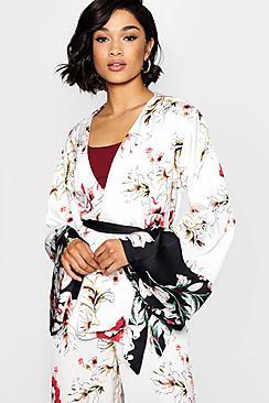 Boohoo Mollie Boutique Floral Occasion Kimono Blazer