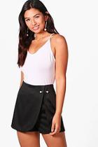 Boohoo Heather Pearl Button Tailored Skort