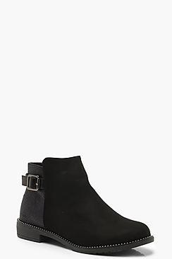 Boohoo Buckle Detail Flat Heel Chelsea Boots