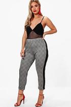 Boohoo Plus Isobel Checked Trouser With Stripe Detail