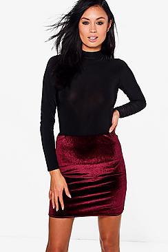 Boohoo Huda Roll Neck Slinky Body Velvet Skirt Co-ord