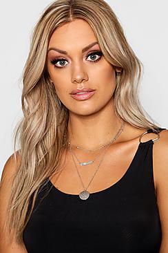 Boohoo Plus Pendant Detail Choker Necklace