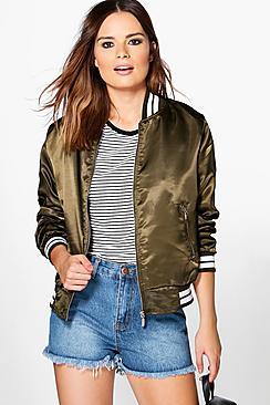Boohoo Hetty High Rise Frayed Hem Mom Shorts