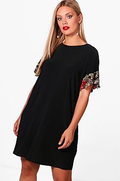 Boohoo Plus Charlotte Crochet Trim Slinky Shift Dress