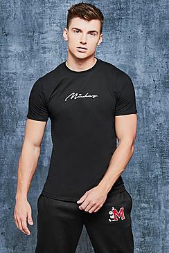 Boohoo Disney Mickey Signature Crew Neck T-shirt