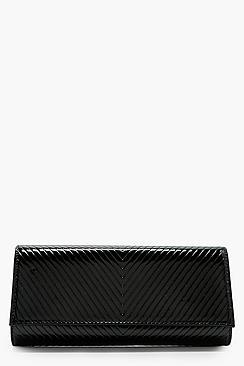 Boohoo Amy Patent Quilted Clutch