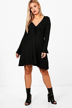 Boohoo Plus Eva Skater Dress With Ruffle Hem