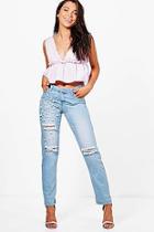 Boohoo Petite Lorna Pearl Stud Boyfriend Jeans