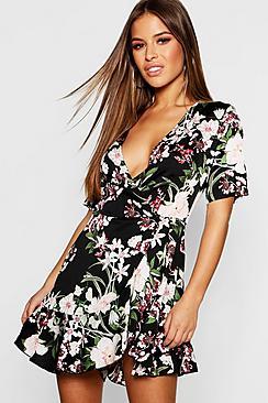 Boohoo Petite Floral Ruffle Satin Playsuit