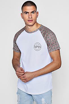 Boohoo Contrast Raglan Print Curve Hem T-shirt