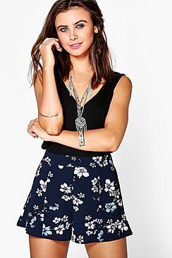 Boohoo Olivia Floral Woven Shorts