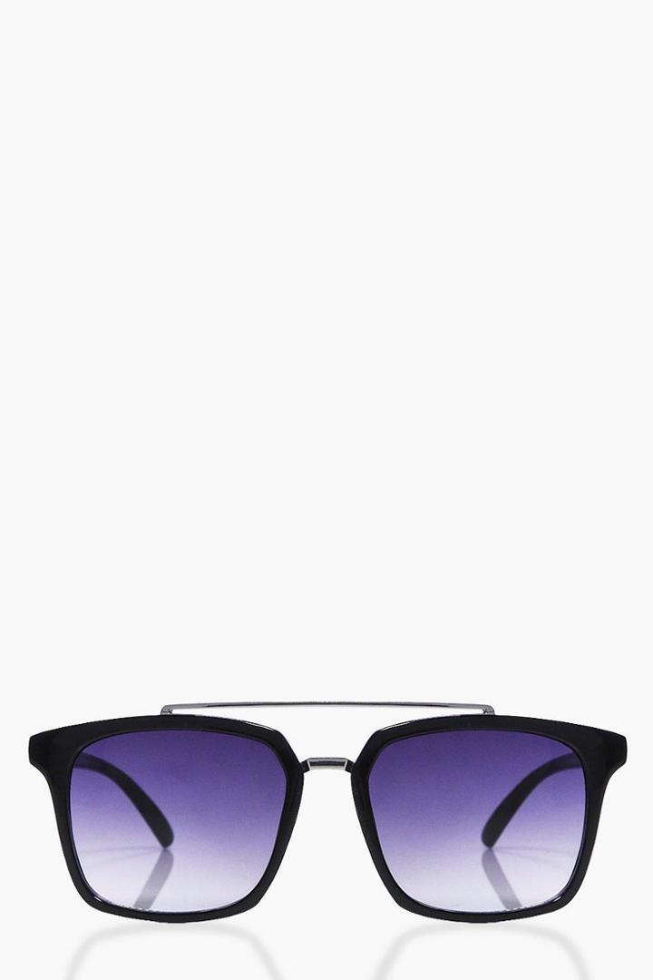Boohoo Ebony Oversized Brow Bar Black Sunglasses Black