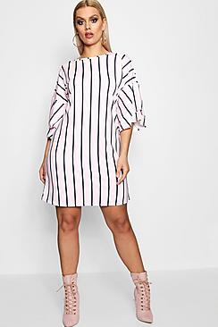 Boohoo Plus Fifi Ruffle Sleeve Stripe Shift Dress