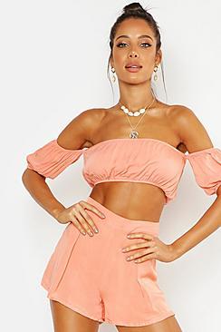 Boohoo Tailored Flare Front Shorts